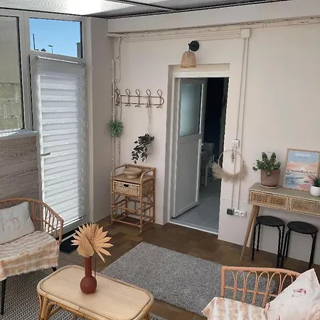 Дом отдыха Maisonnette Bord De *